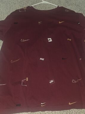 Nike Maroon Tee with Gold & Black Logos Xxl